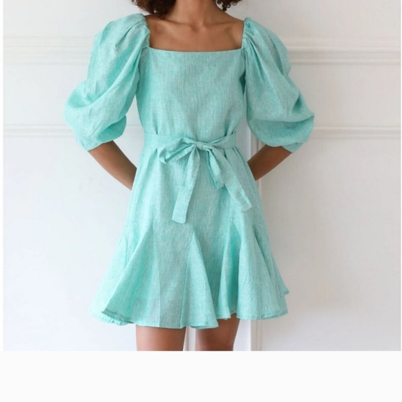 mille resort & travel Dresses & Skirts - Mint Green Puff Sleeve Dress